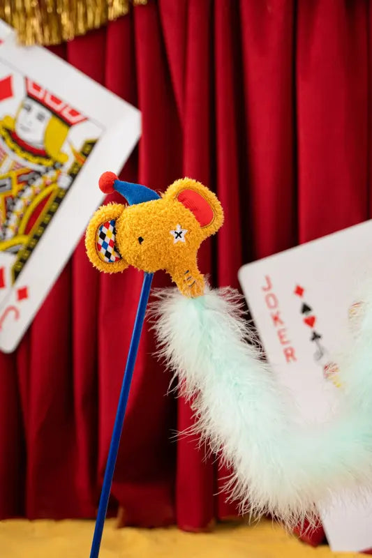 Long Trunk Elephant Cat Teaser Wand — photograph 1