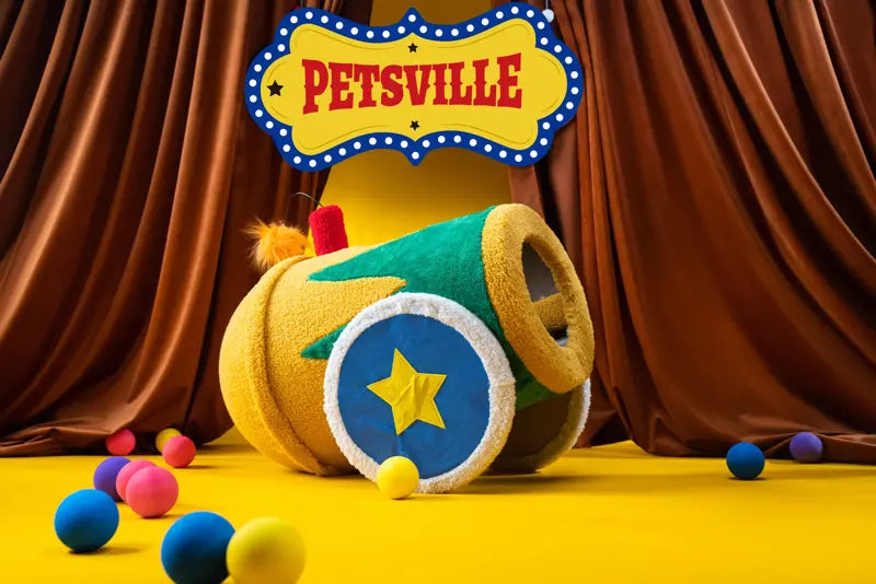 Circus Cannon Cozy Cat Bed — photograph 2