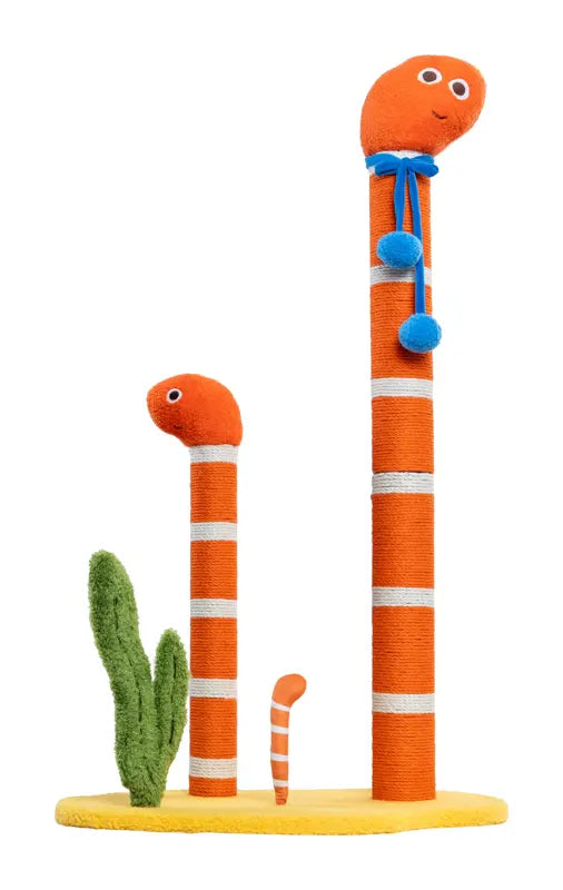 Playful Garden Eel Cat Scratching Post — photograph 2